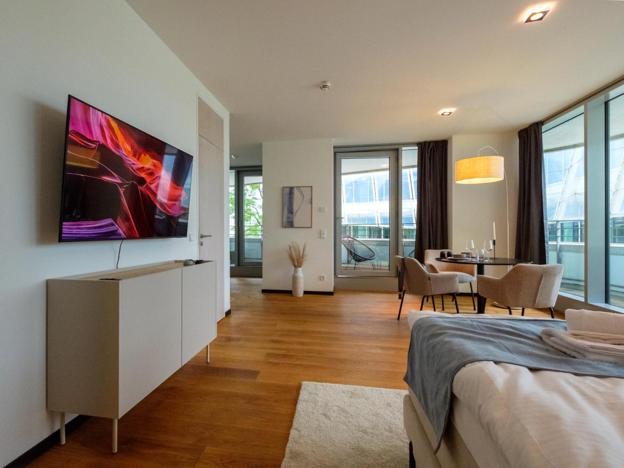 Come2Stay Hafencity - Marco Polo Tower Hamburg Exterior photo
