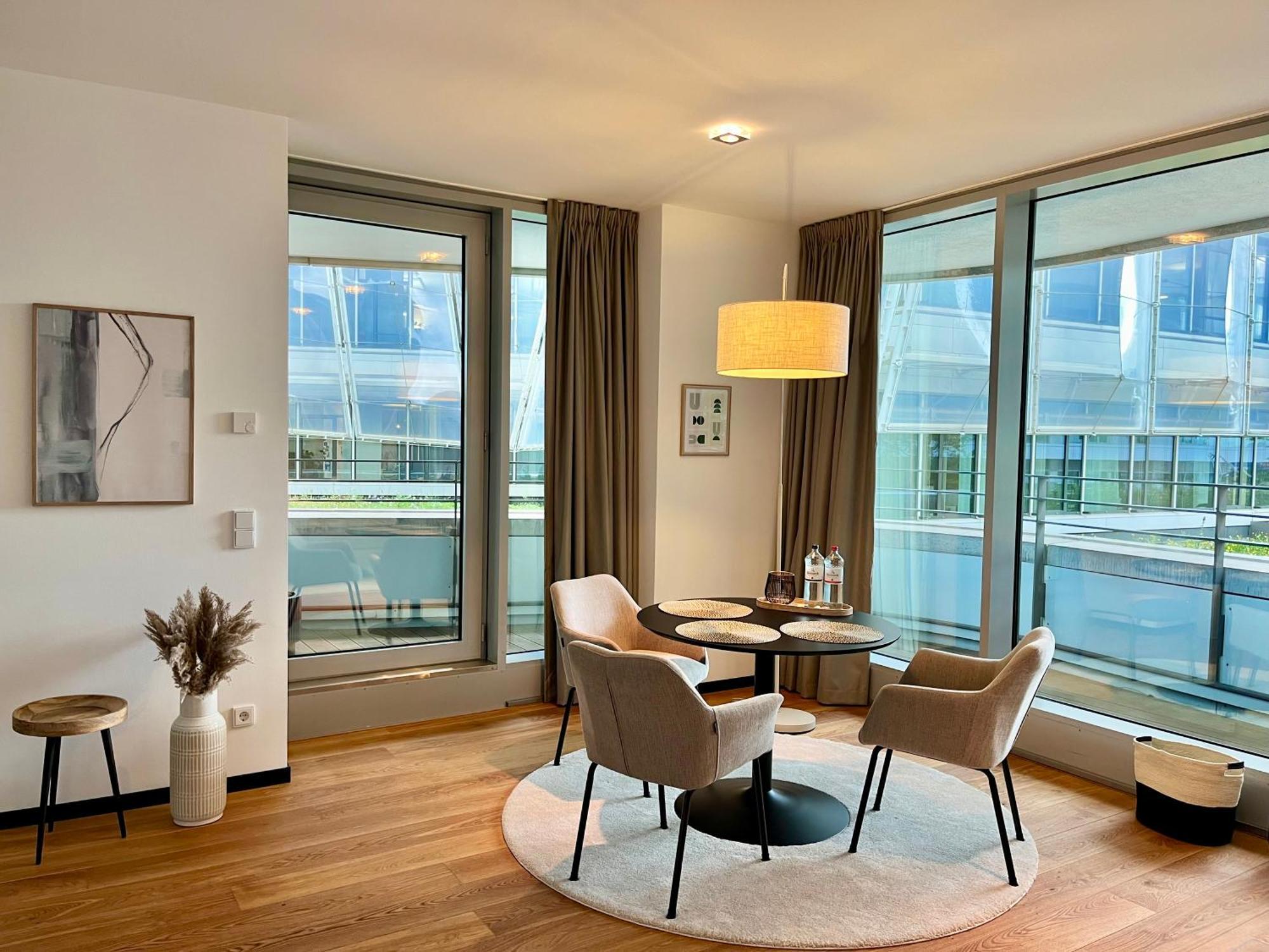 Come2Stay Hafencity - Marco Polo Tower Hamburg Exterior photo